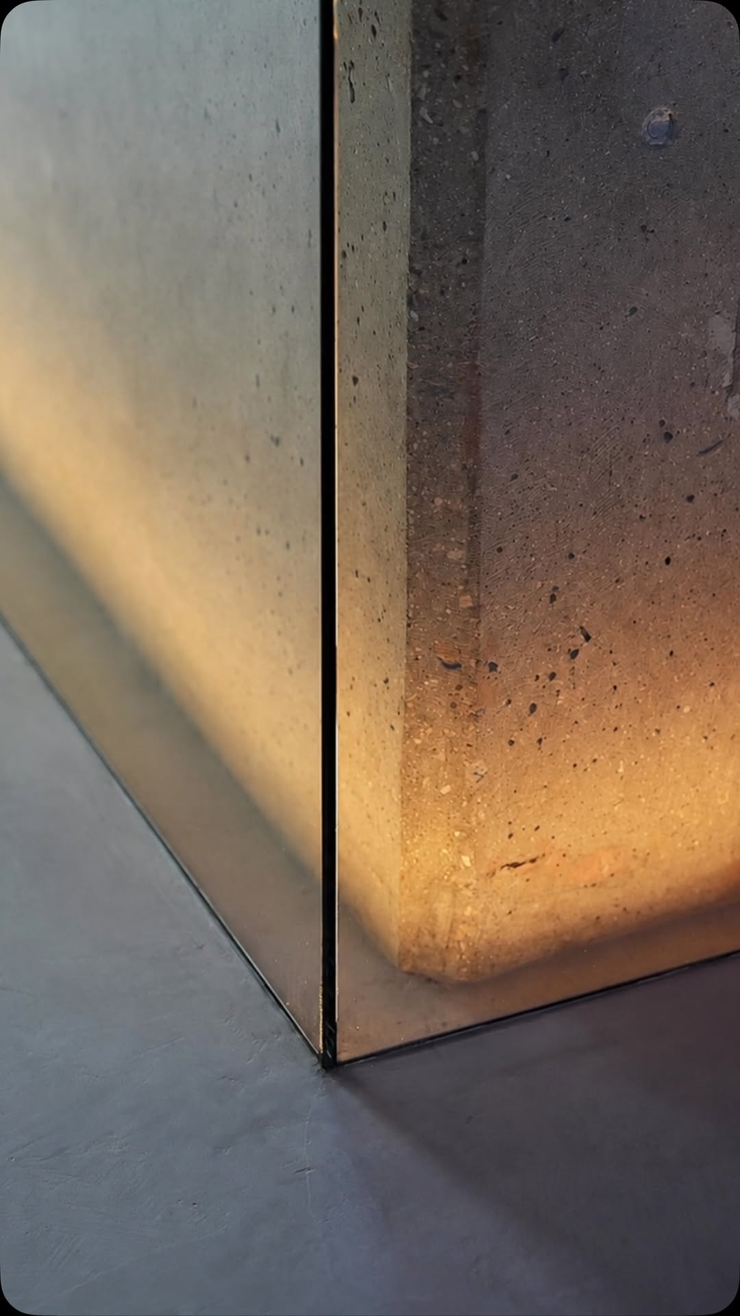 Mirror & Glass Photography by Tomcy Agency — image 5